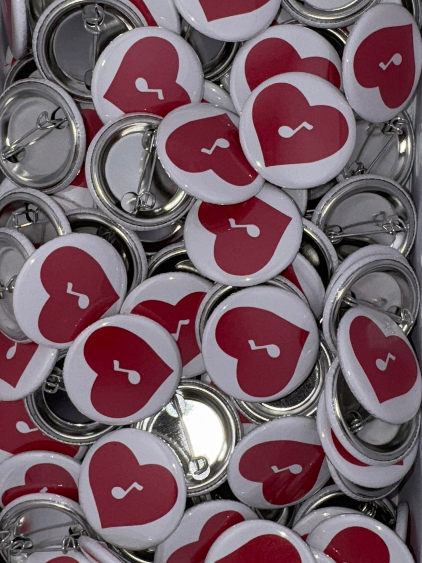 Pin: Classic White 1 1/4